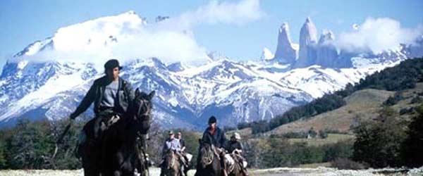 Randonnée équestre en estancias à Torres del Paine en Patagonie, Chili.