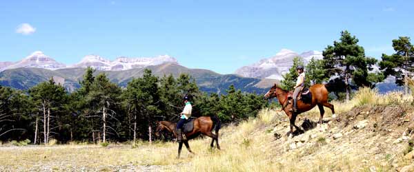 Rando Ã  cheval - Break nature dans les PyrÃ©nÃ©es espagnole, Aragon, Espagne