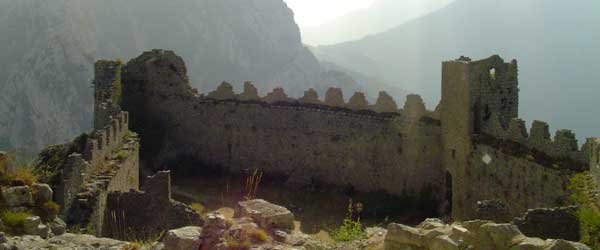 Randonnée équestre de Monségur, sur le sentier Cathare, France