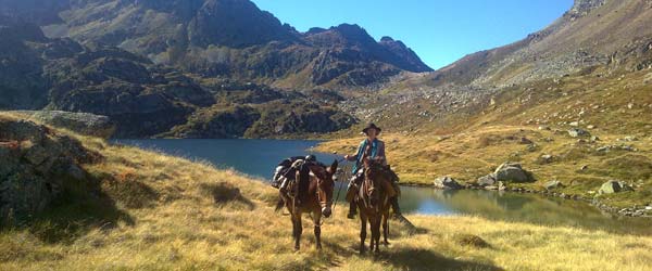 RandonnÃ©e Ã  cheval des lacs des PyrÃ©nÃ©es Catalanes, Languedoc Roussillon, France